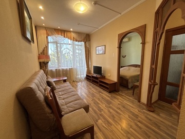 Место в номере «Комфорт семейный» по путёвке «Санаторно-курортная»