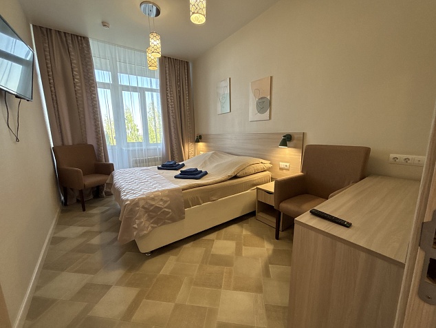 Размещение одного человека в номере «Люкс» без подселения по путёвке «Санаторно-курортная»